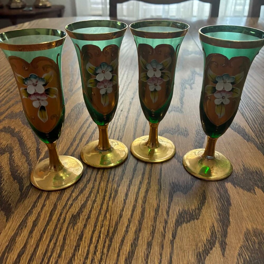 🌸 Set of 6 Vintage Green Floral Cordial / Liqueur Glasses with Gold Trim